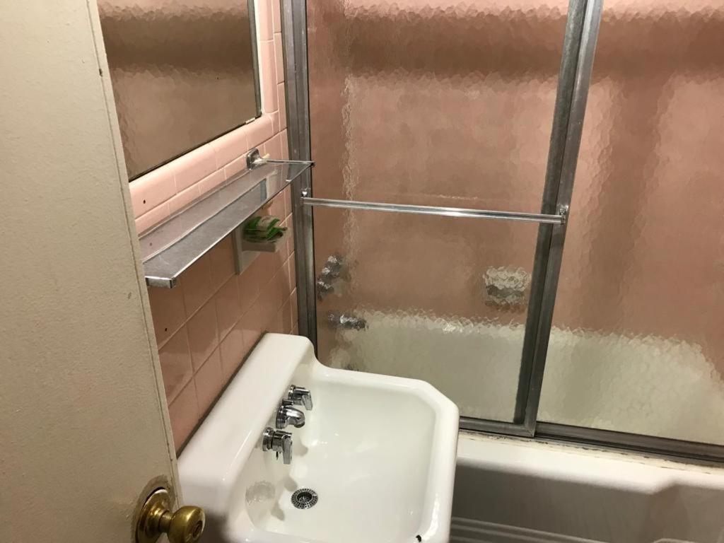 Dubois Manor Motel מראה חיצוני תמונה